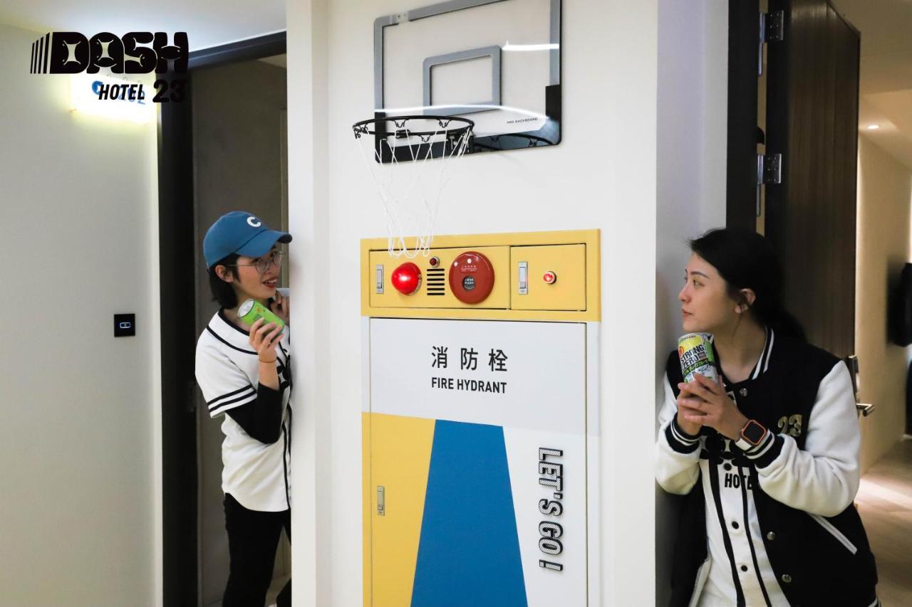 ダッシュ 23 ホテル 台南 エクステリア 写真
