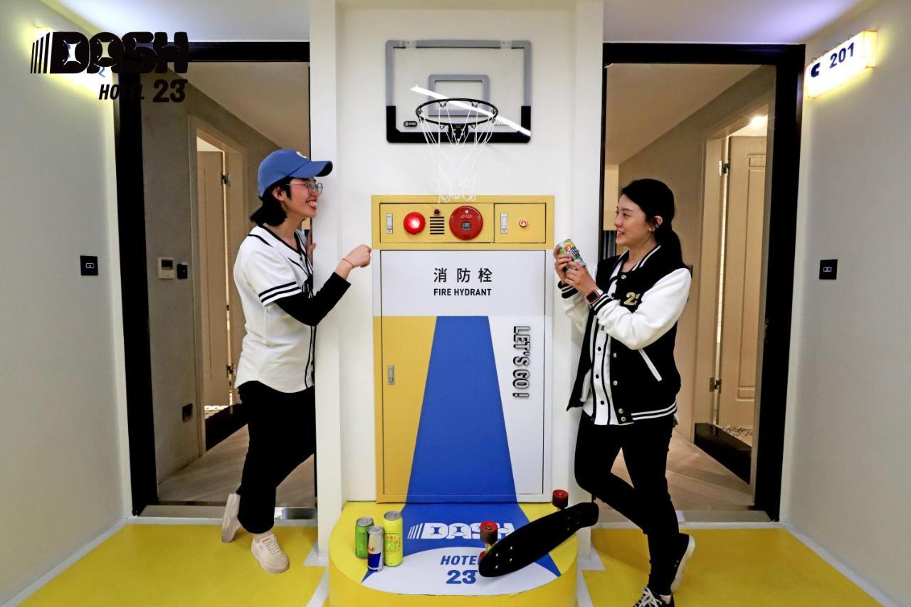 ダッシュ 23 ホテル 台南 エクステリア 写真